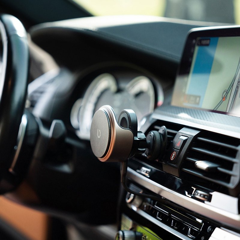 Omnia X MagSafe 车用磁吸无线充电器 - 手机充电及周边 - 其他材质 金色