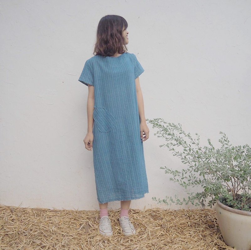 Another Hyotan dress | Natural cotton Medium blue dye indigo - 洋装/连衣裙 - 棉．麻 蓝色