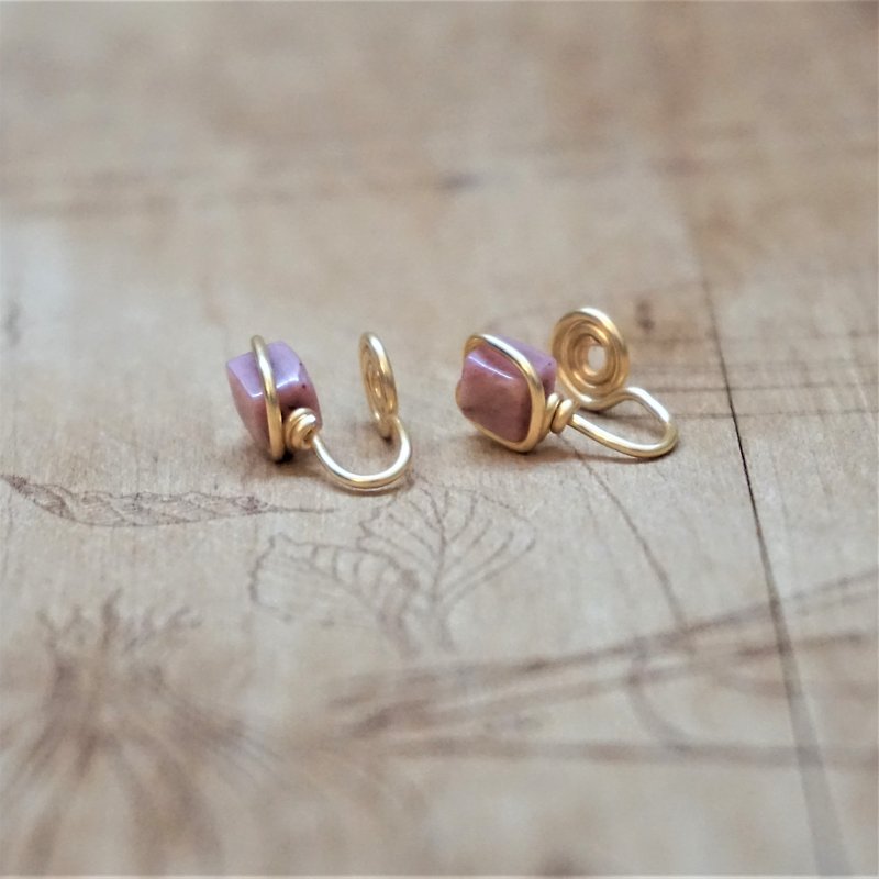 金线框耳夹 - 蔷薇辉石 - 4mm方块蔷薇辉石 ( 另有耳针款 ) - 耳环/耳夹 - 半宝石 粉红色