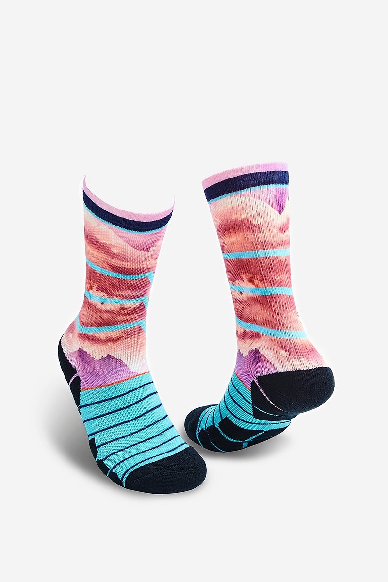【Chainloop】LIFEBEAT 时尚Ｘ运动袜 Grand Teton 美国大堤顿国家公园的日出景色 设计袜 有男生跟女生尺寸 - 袜子 - 棉．麻 