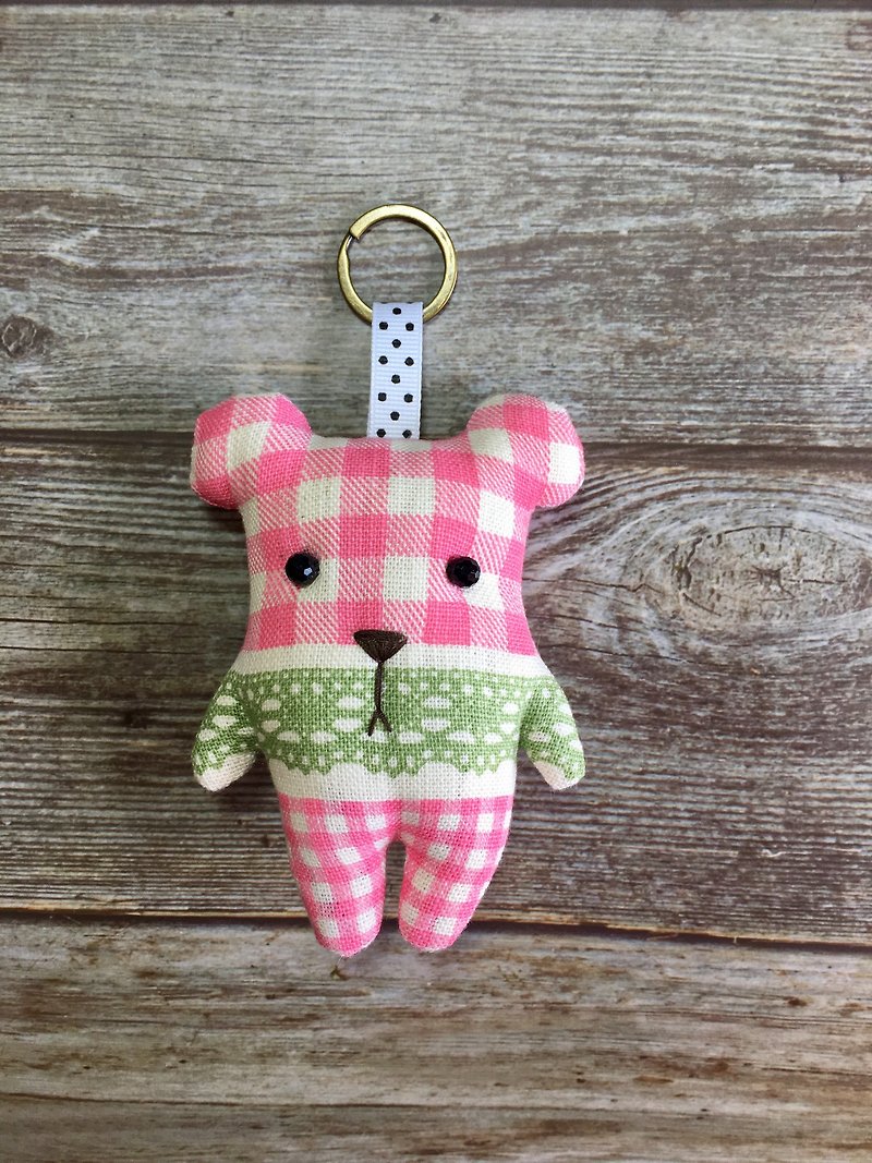 +粉格纹+熊熊钥匙圈 - 吊饰 - 棉．麻 粉红色