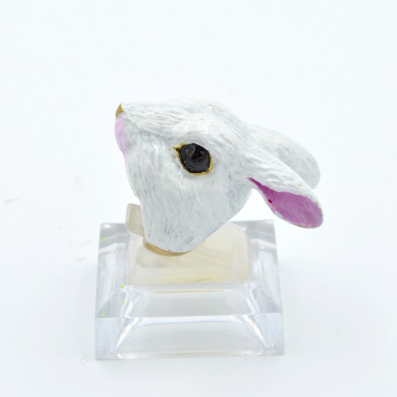 TIMBEE LO 黄铜兔子头戒指 全人手绘白兔透明树脂搪瓷 - 戒指 - 其他金属 白色