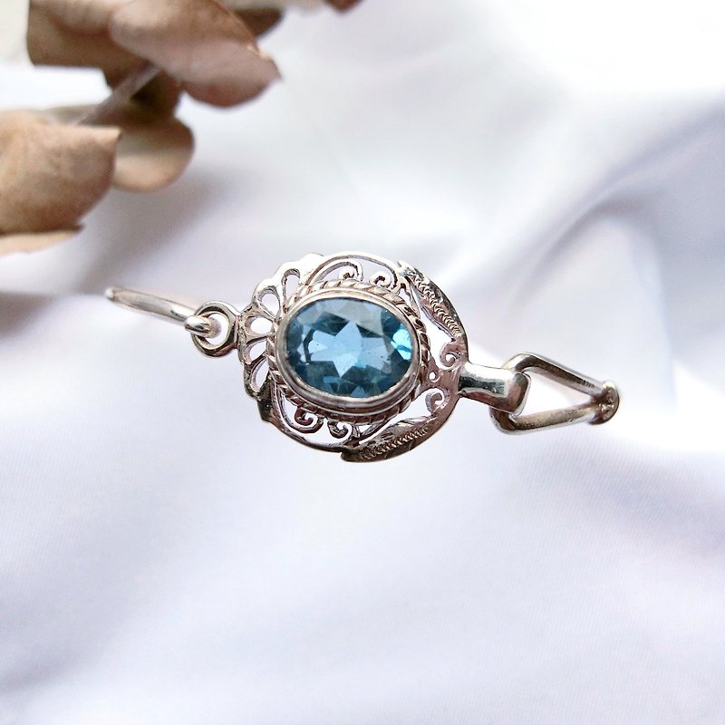 蓝托帕石925纯银绿叶设计手环 尼泊尔手工银饰 - 手链/手环 - 宝石 蓝色