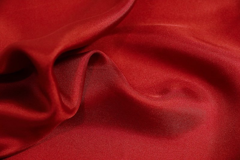 【日本精致工艺】极简暗红方巾 - 法式洗链质感 - 魅力升级 - 手帕/方巾 - 丝．绢 红色