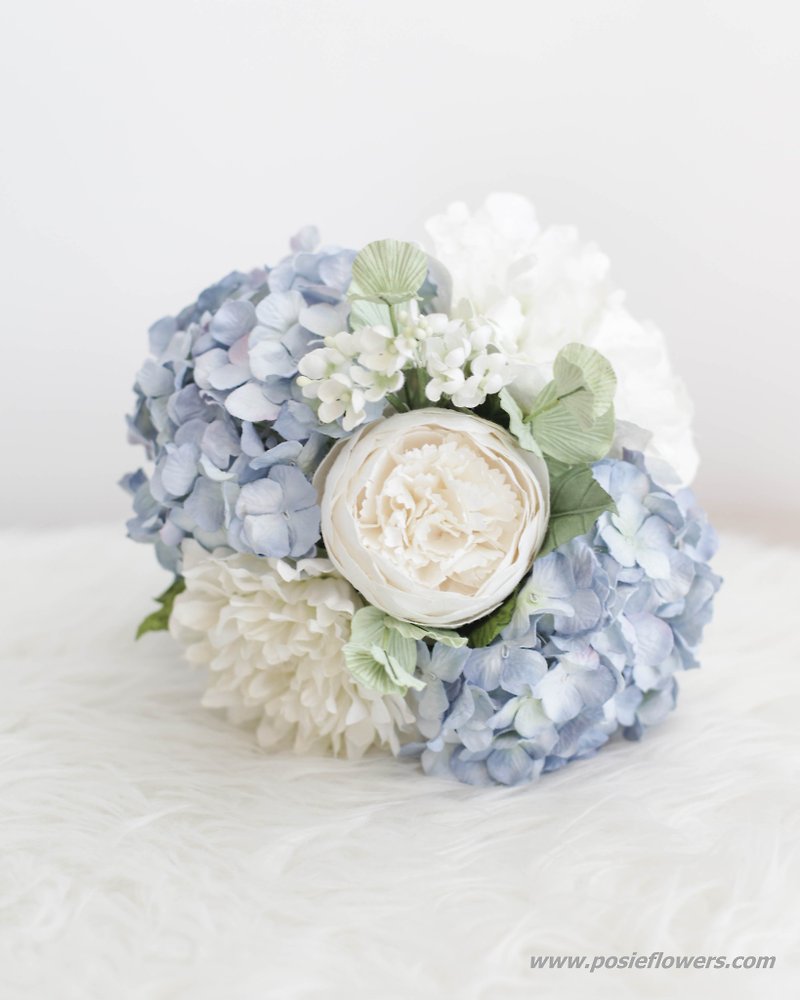 Baby Blue Hydrangea Paper Flower Small Bouquet - 木工/竹艺/纸艺 - 纸 蓝色