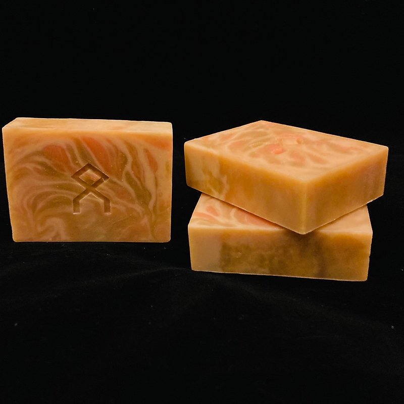 柚橙香氛皂 100g 冷制手工皂 欧瑟拉手工皂 - 肥皂/手工皂 - 环保材料 