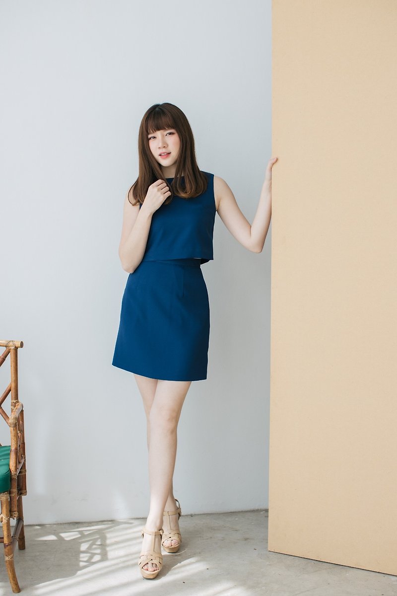 Dark Blue Top and Skirt Set Navy Blouse Sleeveless Crop Top With A line Skirt - 女装上衣 - 其他材质 蓝色