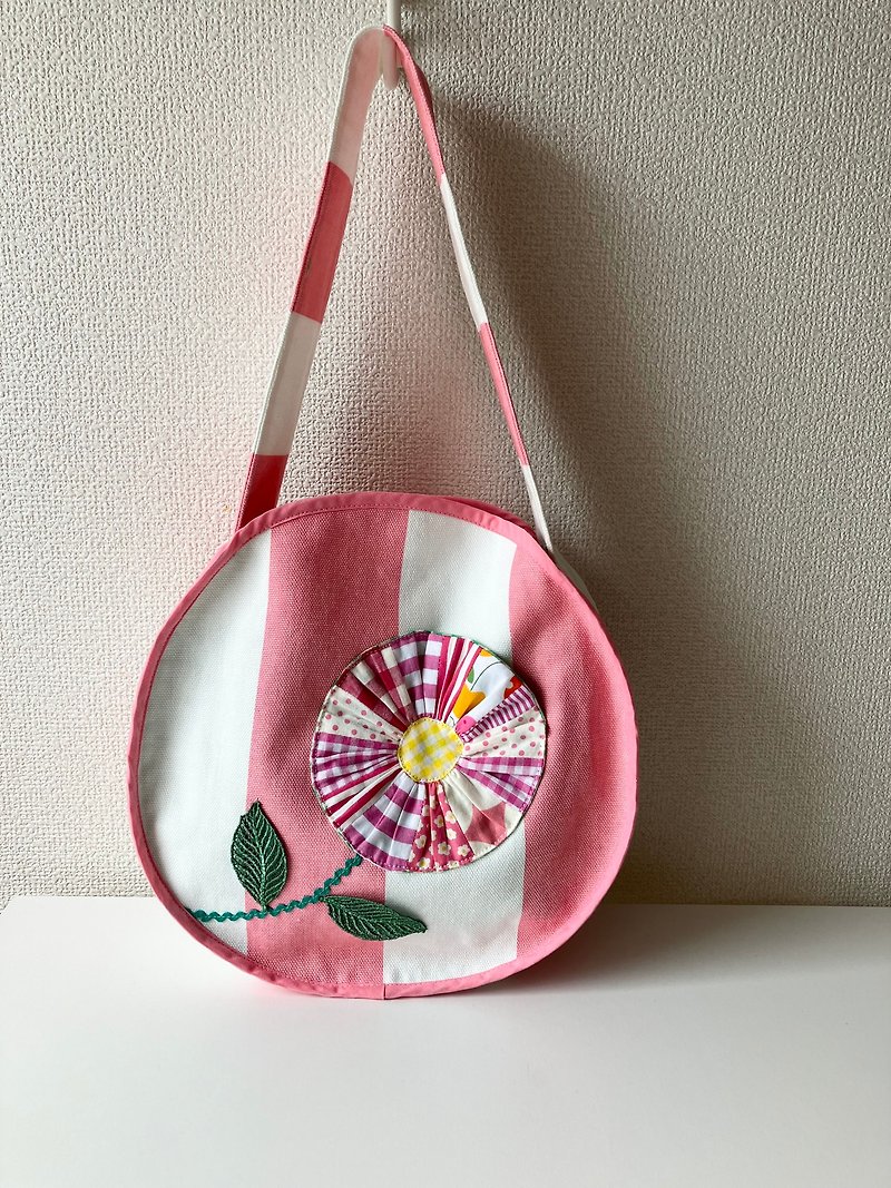 お花のポケットのサークルバッグ - 侧背包/斜挎包 - 棉．麻 粉红色