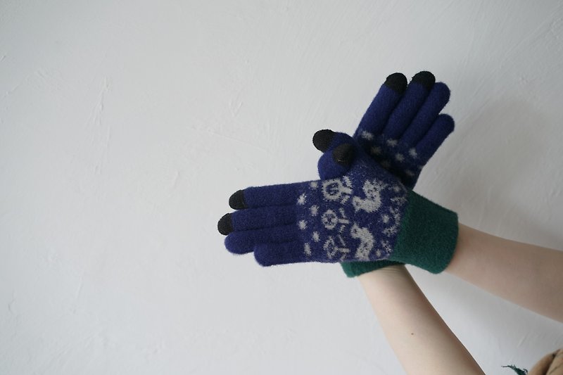 手套 スマホ対応手袋 ふわふわ あったか 小鳥 ネイビー fluffy gloves birds navy - 手套 - 压克力 蓝色