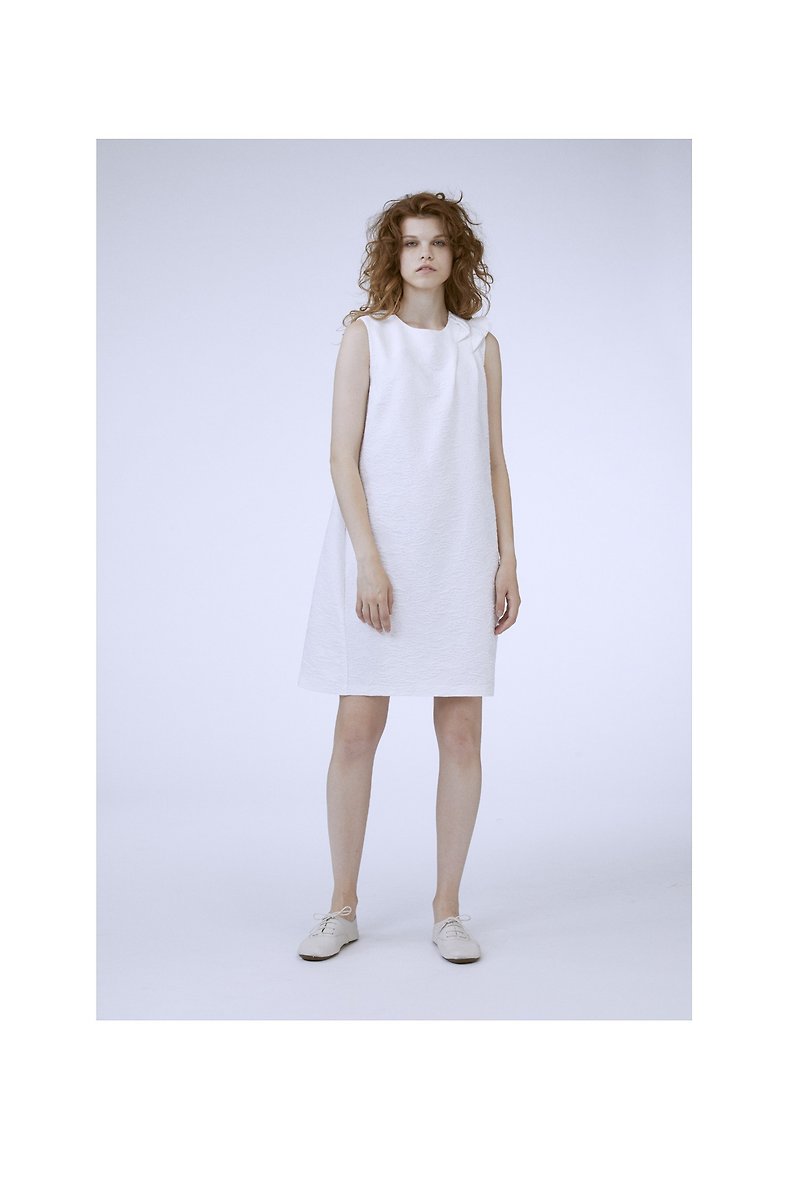 1702C0213 ( 无袖短洋装 ) - 洋装/连衣裙 - 棉．麻 白色