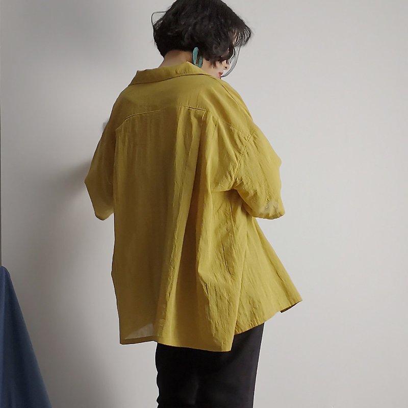 P.YELLOW | 夏季黄色宽松慵懒短袖 - 女装衬衫 - 棉．麻 黄色