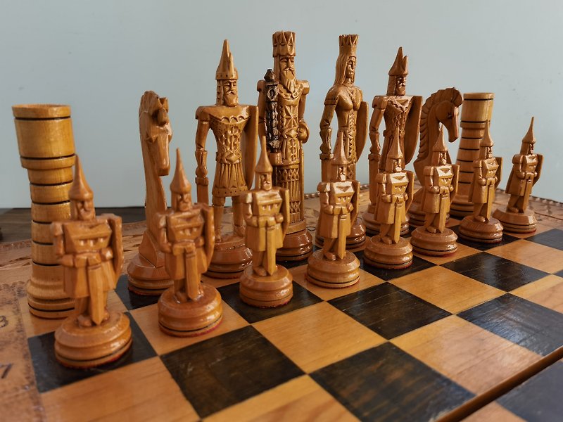 Handmade Vintage USSR Soviet Russian Wooden Chess Set Board Carving Antique Old - 桌游/玩具 - 木头 