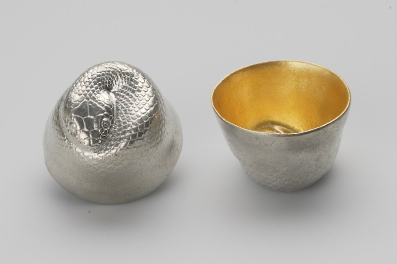 金箔生肖造型杯 - 蛇 - 酒杯/酒器 - 其他金属 金色