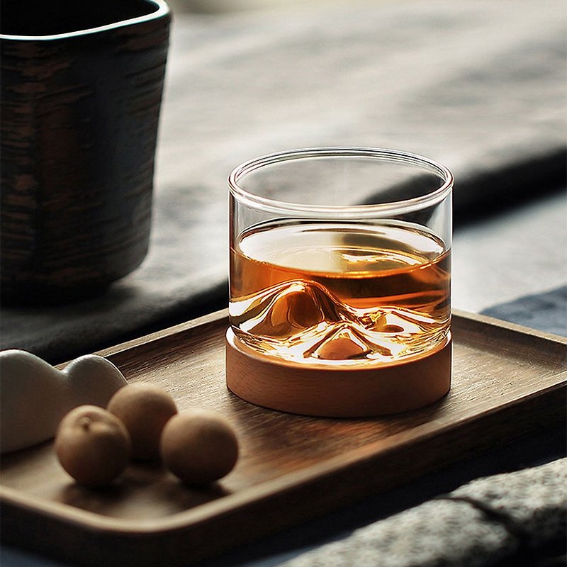 玻璃 酒杯/酒器 橘色 - 木笙山型杯。北美榉木