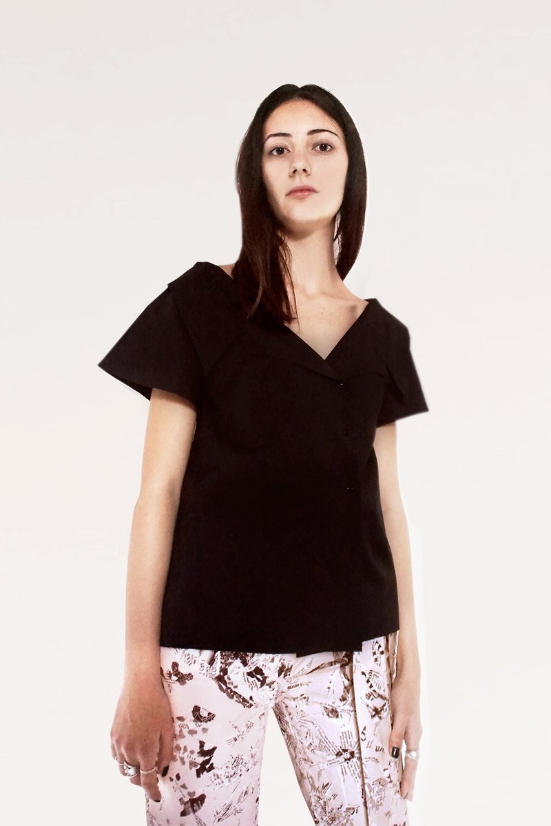 折り紙オープンカラーショートスリーブシャツ / ブラック / コットン100% / ハンドメイド / 日本製 - 女装衬衫 - 棉．麻 黑色