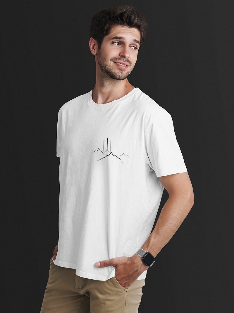山系Tshirt 原创设计 白色 速干物料 - 女装 T 恤 - 聚酯纤维 