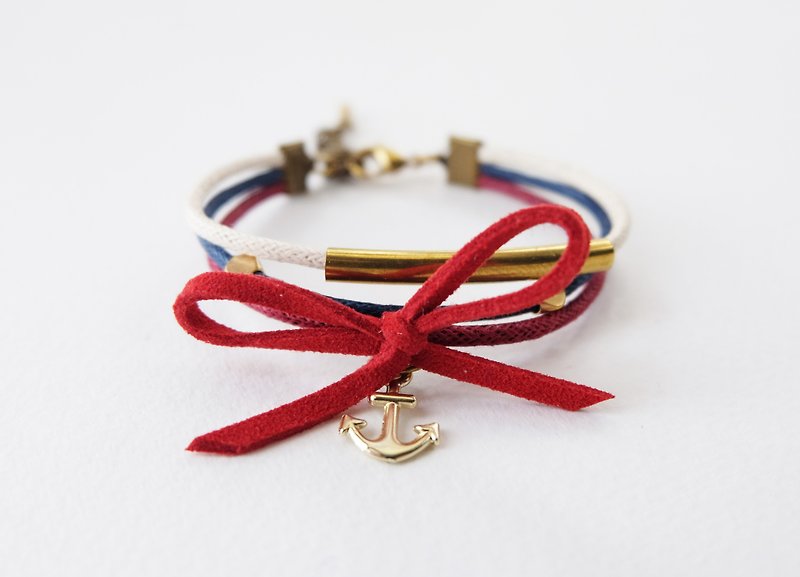 Red white blue triple layers cord bracelet with brass materials and nautical charm - 手链/手环 - 其他材质 红色