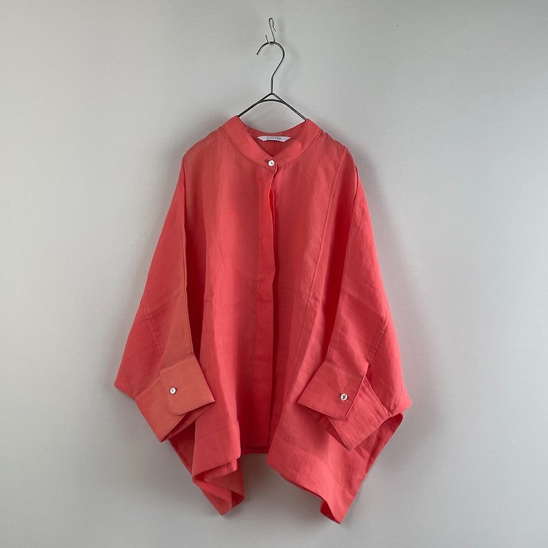ラミーローンバックタックシャツ - 女装衬衫 - 棉．麻 红色