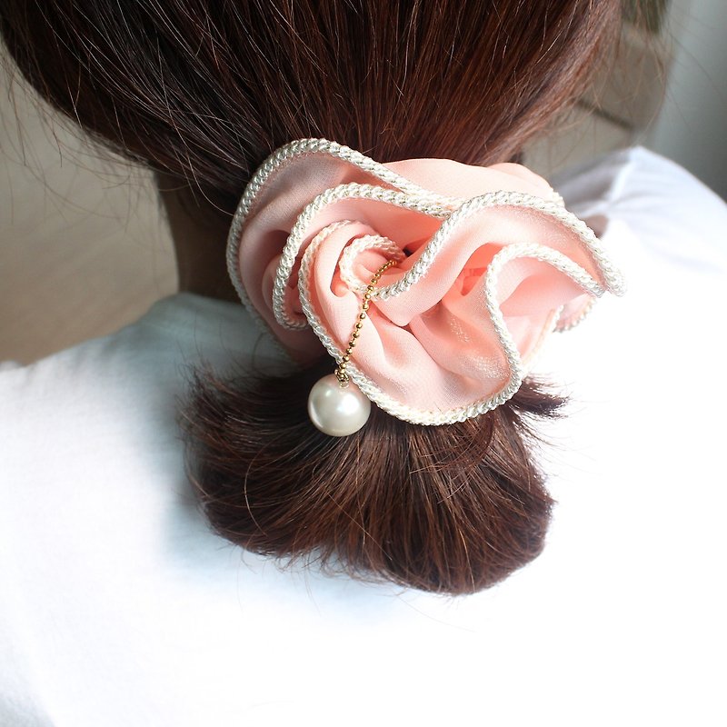 Pink Chiffon pearl Romantic  floral scrunchie hair scrunchie,shushu,Hair Tie - 发饰 - 聚酯纤维 粉红色