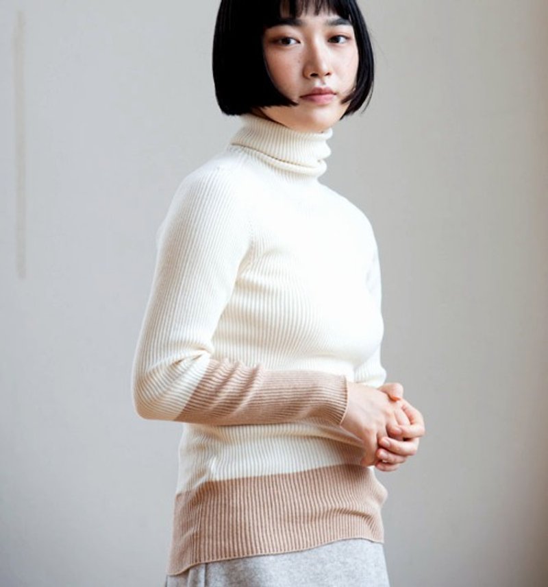 Organic Cotton無縫製バイカラーリブタートルセーター【Lサイズ】 - 女装上衣 - 棉．麻 白色
