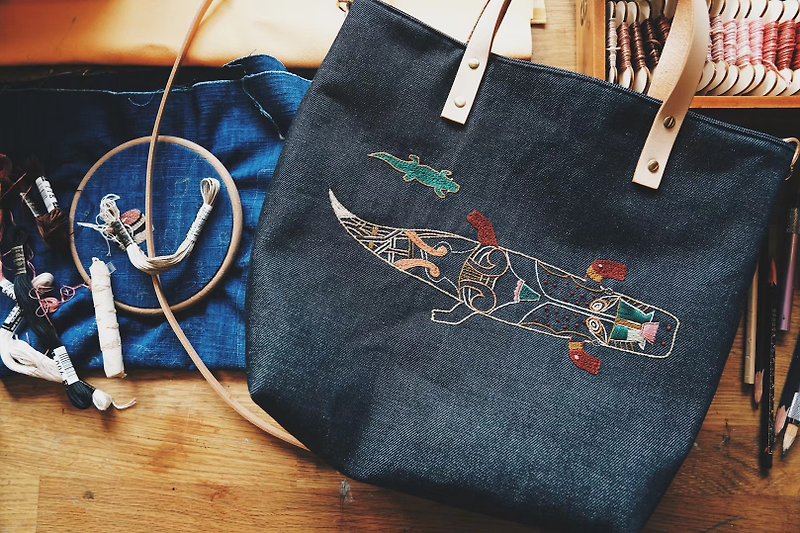 刺叙 原创 异相浮于水面 手工刺绣托特包 - 手提包/手提袋 - 其他材质 