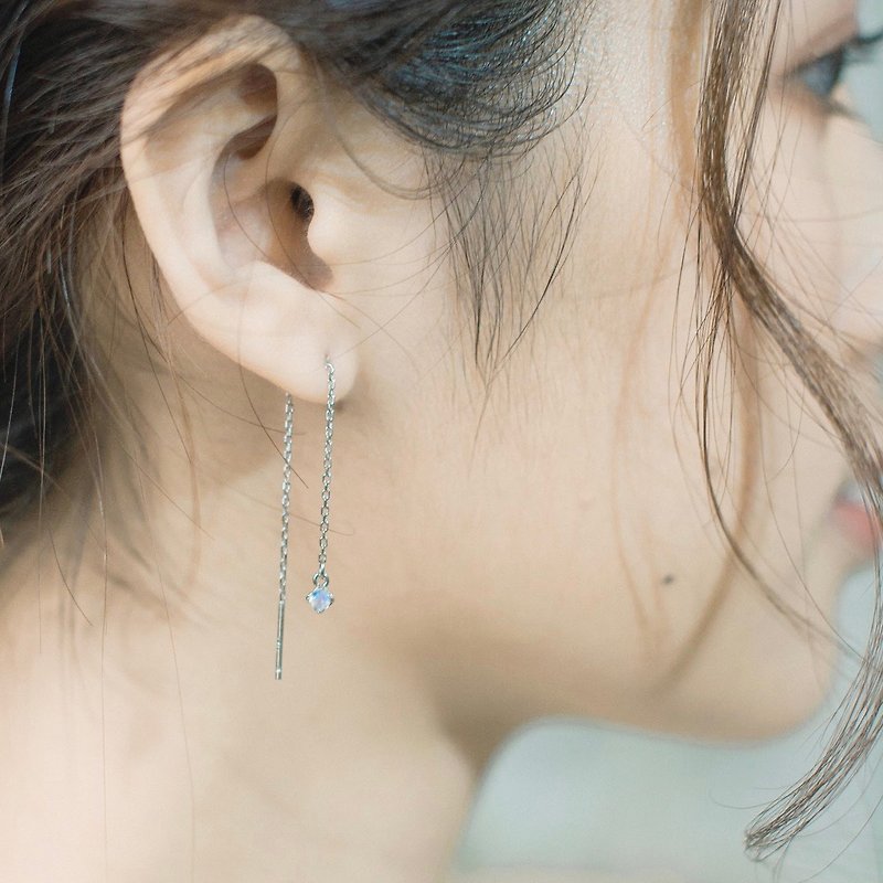 月光石925纯银爪镶设计耳线耳环 - 耳环/耳夹 - 纯银 蓝色