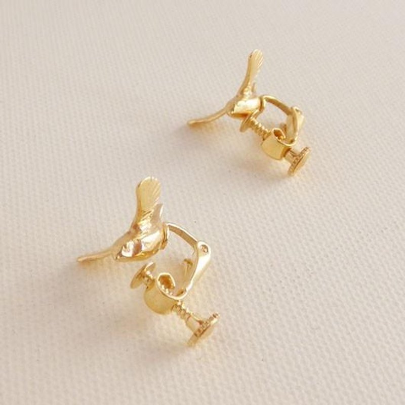 羽ばたく小鳥のイヤリング - 耳环/耳夹 - 其他金属 金色