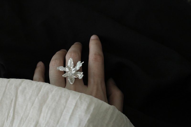 925纯银花朵植物肌理感开口夸张戒指 - 戒指 - 纯银 
