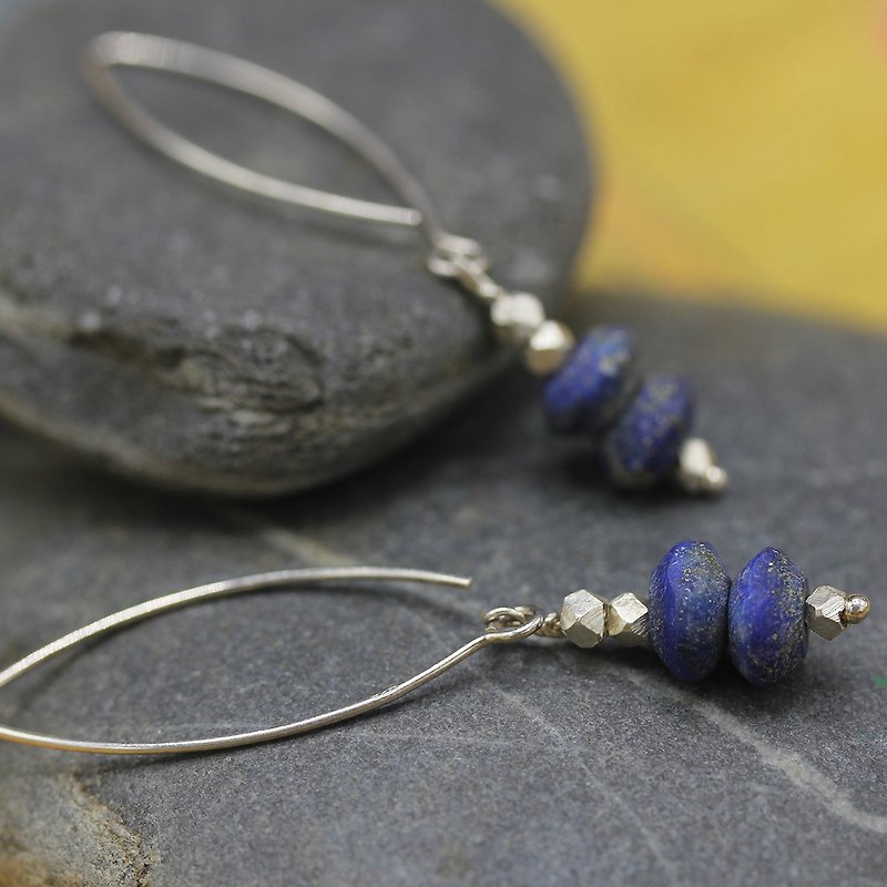 Silver and lapis lazuli beads elliptical hook earrings (E0188A) - 耳环/耳夹 - 银 银色