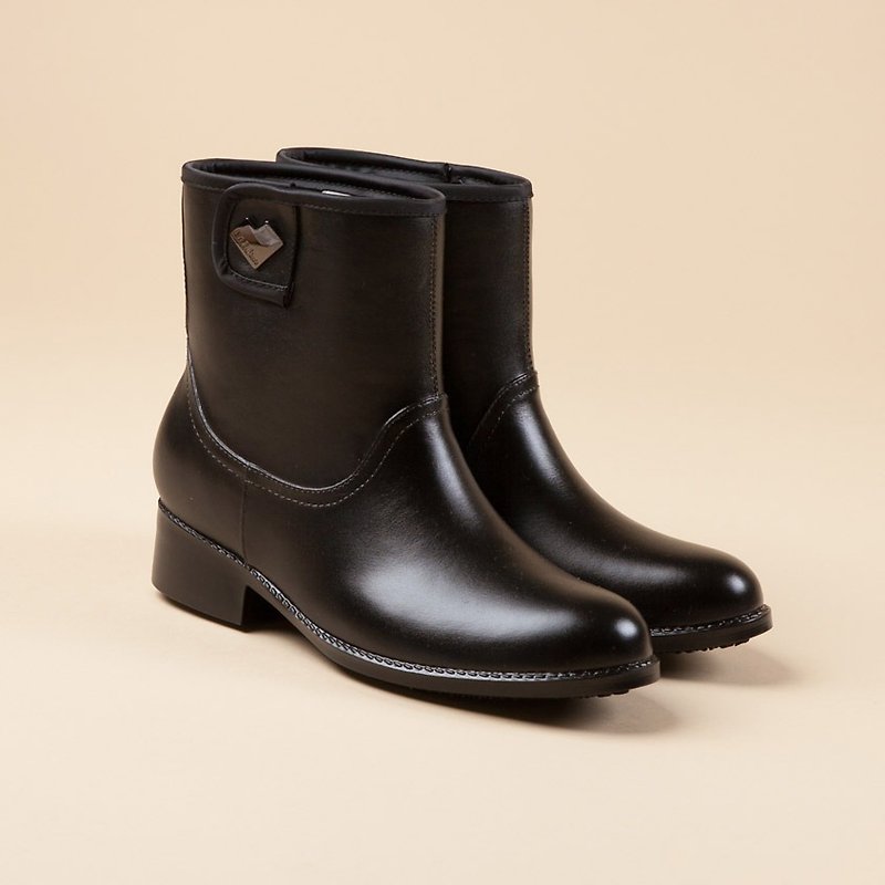 【英伦的雨季】无缝率性短筒雨靴_质感黑(仅余25号) - 女款短靴 - 防水材质 黑色