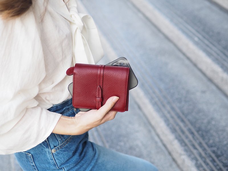 Charlotte 真牛皮摺疊錢包/短夾 : 勃根地紅色 - 皮夹/钱包 - 真皮 红色