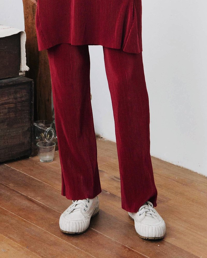 MAROON RED PLEAT PANTS WITH ELASTIC HIGH WAIST - 女装长裤 - 其他材质 红色
