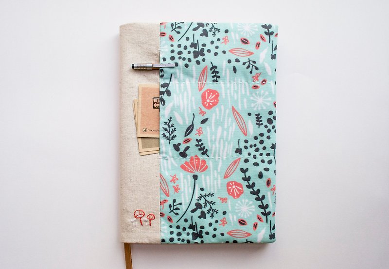 Botanical Springtime - adjustable A5 fabric bookcover - 笔记本/手帐 - 棉．麻 多色