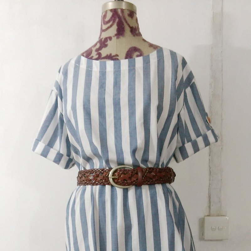 自然风蓝白条纹长洋 (只有一件) - 洋装/连衣裙 - 棉．麻 蓝色