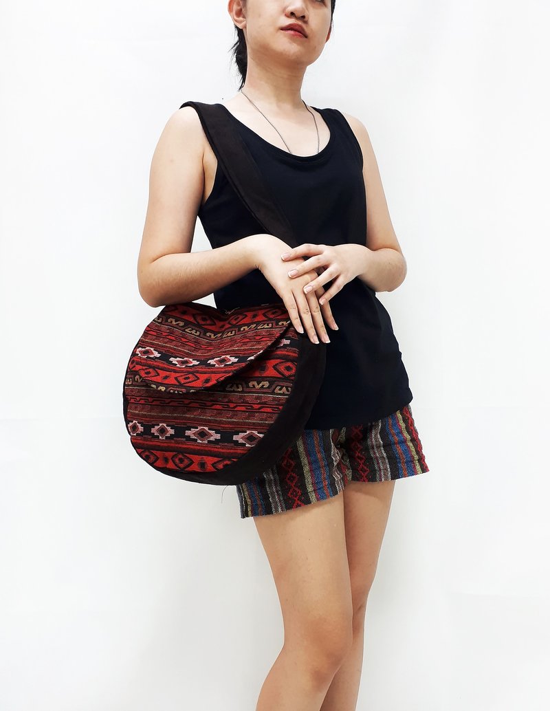 Handmade bag Woven Cotton Bag Women bag Shoulder bag Crossbody Bag Colorful - 其他 - 棉．麻 红色