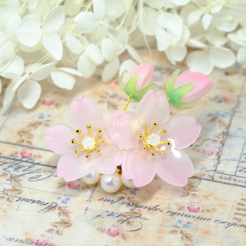 桜蕾ブローチ -ピンク-【自分だけの春を待つ】 - 胸针 - 树脂 粉红色