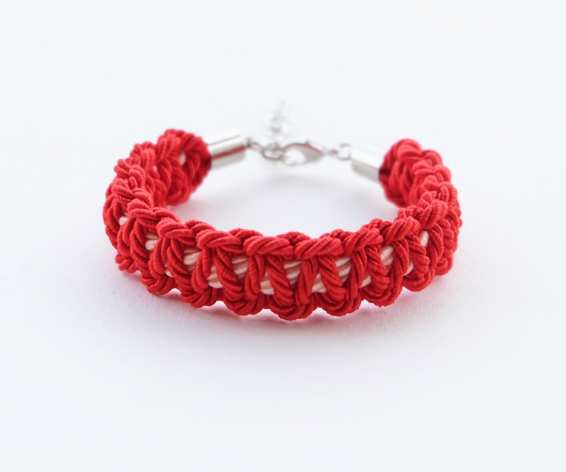 Red / Peach macrame bracelet  - 手链/手环 - 聚酯纤维 红色