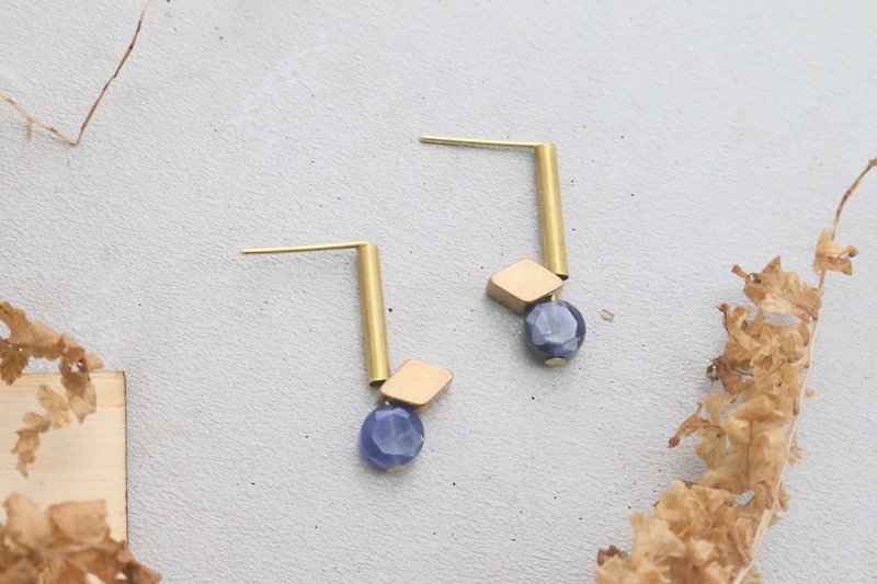 苏打石 天然石 黄酮 耳环（1056 等啊等） - 耳环/耳夹 - 宝石 蓝色