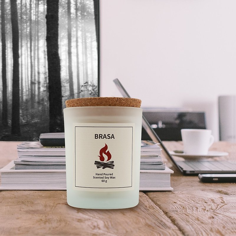 北欧-瑞典设计 60克营火香氛大豆蜡烛-木质暖木(小) - 蜡烛/烛台 - 蜡 红色