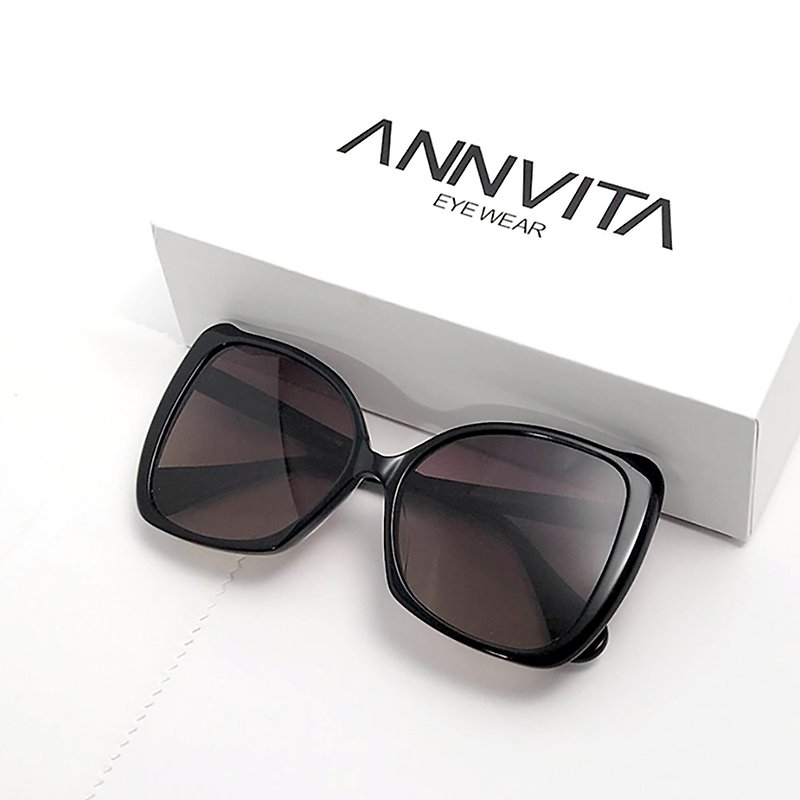 Vienna 太阳眼镜/墨镜 板料 猫眼蝶形框 100%抗UV400 - 墨镜 - 其他材质 