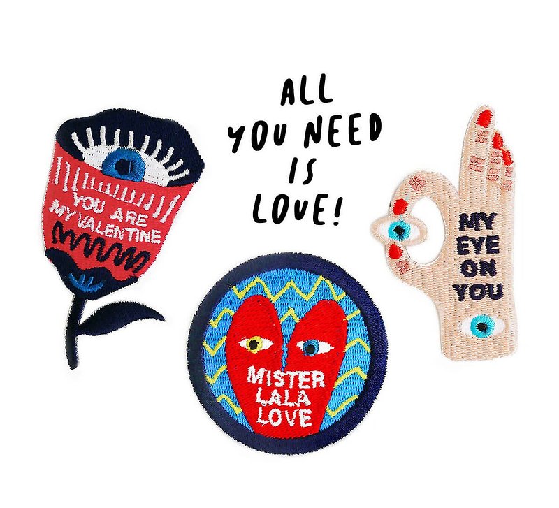All you need is love - embroidered patch - 徽章/别针 - 绣线 蓝色
