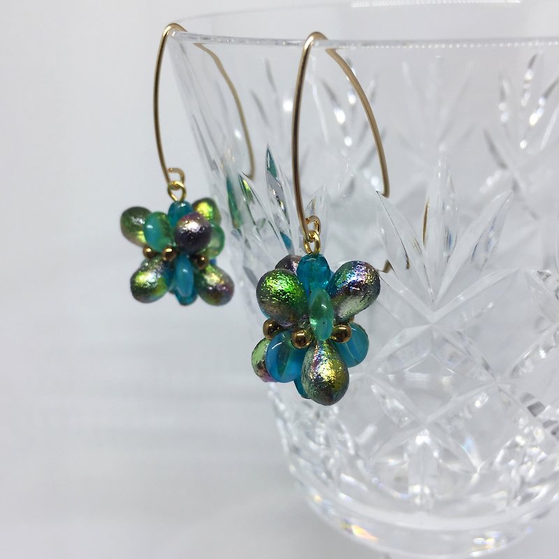 花漾耳环-青绿色 - 耳环/耳夹 - 其他材质 