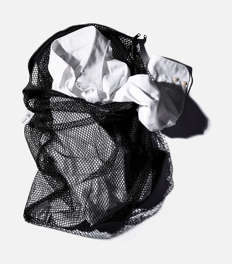 LAUNDRY WASH BAG 28 Black 多功能收纳置物袋 小 / 黑色 - 化妆包/杂物包 - 聚酯纤维 黑色