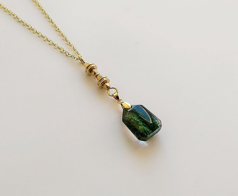 [ 宝石系 ] 天然矿石 绿幽灵水晶 黄铜 手作 • 项链 - 项链 - 宝石 绿色