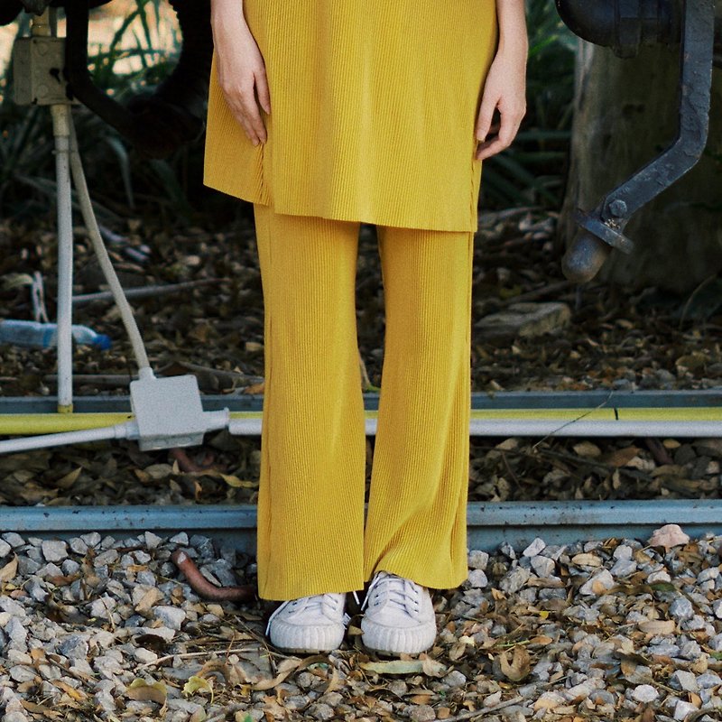 MINIMAL MUSTARD YELLOW PLEAT PANTS WITH ELASTIC HIGH WAIST - 女装长裤 - 其他材质 黄色
