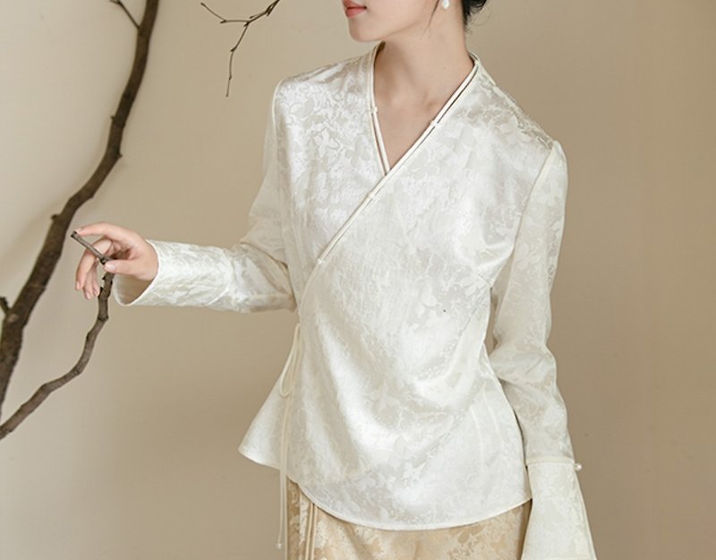 新中式 秋冬改良汉服仿真丝白色通勤知性优雅 上衣/半裙 - 女装上衣 - 丝．绢 白色