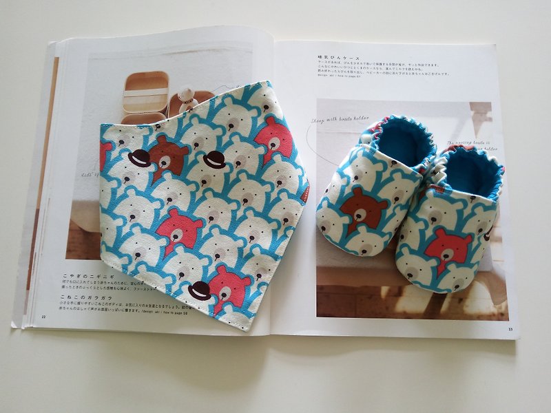 熊熊排排站弥月礼物 婴儿鞋+领巾 - 满月礼盒 - 棉．麻 蓝色