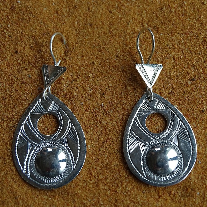 【Drop】图阿雷格银饰 - 非洲沙漠手工艺术 - 耳环/耳夹 - 纯银 银色