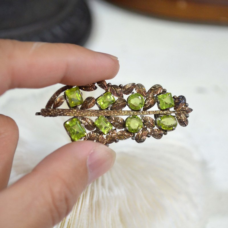 复古绿水晶古铜闪亮胸针 高贵优雅 日本高级二手中古珠宝首饰古着 - 胸针 - 其他材质 绿色