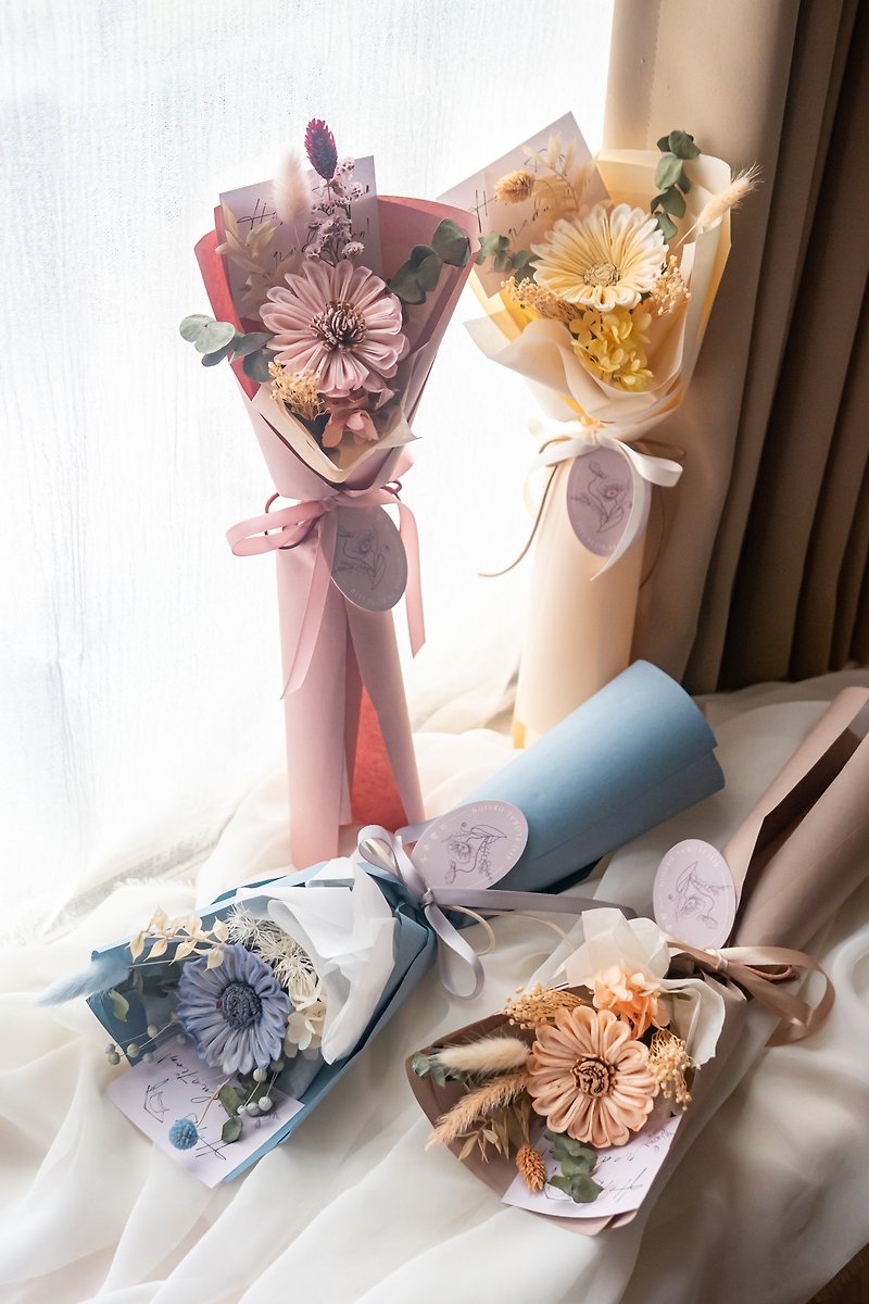 质感韩系向日葵包装小花束 - 永生花礼 | 毕业礼物 (附提袋) - 干燥花/捧花 - 植物．花 多色